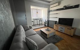 Central Sky View Apartment